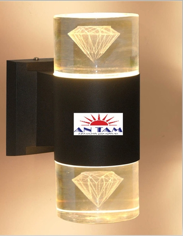 ĐÈN HẮT TƯỜNG 2 ĐẦU HÌNH KIM CƯƠNG.