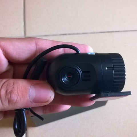 Camera hành trình tích hợp trên đầu DVD