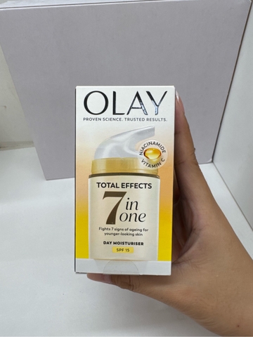 Kem Dưỡng OLAY Ban Ngày Day Moisturiser Nourish & Protect 50ml