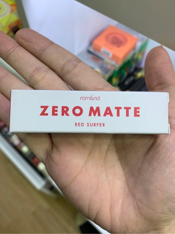 Son Thỏi Romand New Zero Matte Lipstick