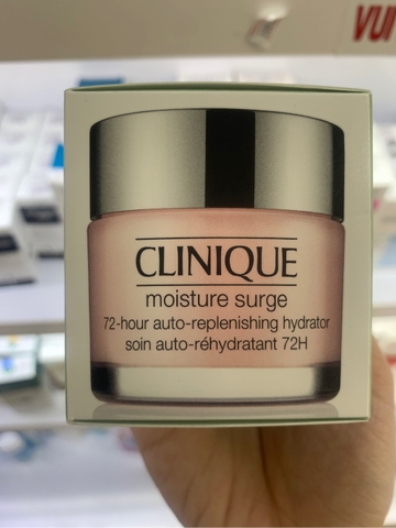 Kem Dưỡng Cấp Ẩm Chuyên Sâu Clinique Moisture Surge 100 Hour