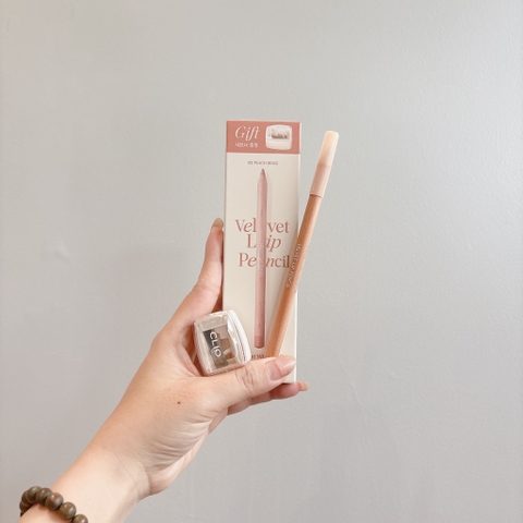 Chì Kẻ Viền Môi Clio Velvet Lip Pencil - 02 Peach Beige
