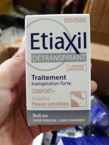 Lăn Khử Mùi Etiaxil Traitement Màu Xanh 15ml