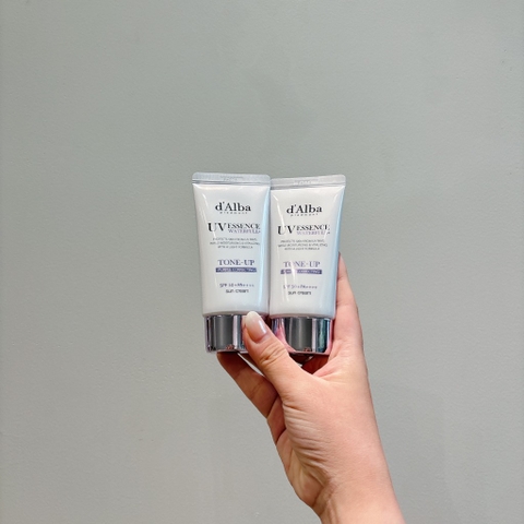 Kem Chống Nắng D'Alba  UV Essence Waterfull 50ml ( Tím )