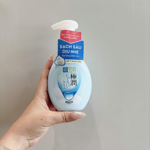 Sữa rửa mặt Hada Labo chai vòi