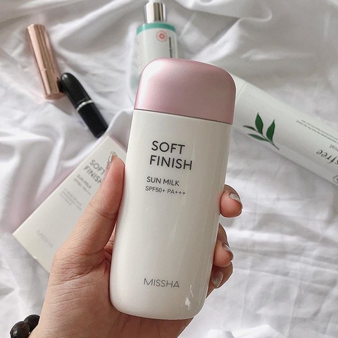 Kem Chống Nắng Missha Soft Finish Sunmilk SPF50