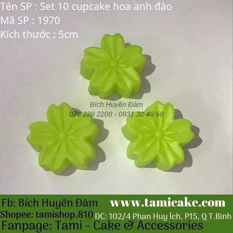 Set 10 khuôn silicon cupcake hoa anh đào (kích thước 5cm)