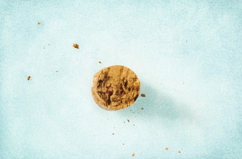 Nút rượu vang bị vỡ phải làm sao?