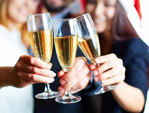 Rượu champagne có tốt không?