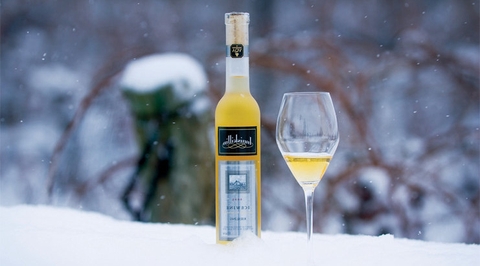 Rượu vang đá - kiệt tác được tạo ra từ băng đá