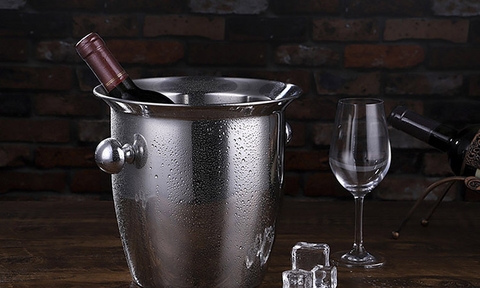 Vì sao không nên uống rượu vang cùng với đá?