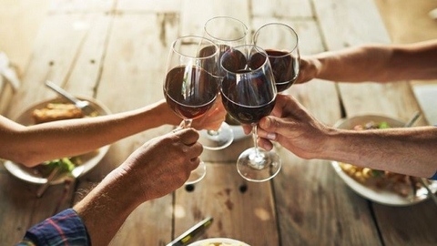 Uống rượu vang vào lúc nào thì tốt, cách sử dụng hợp lý theo chuyên gia