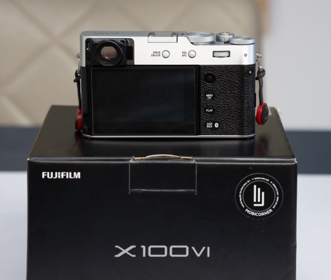 Máy ảnh Fuji X100VI