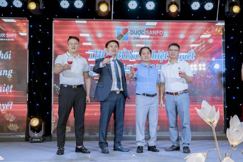Bùng nổ quà tặng trong chương trình ĐÓN HÈ SANG NGẬP TRÀN QUÀ TẶNG tại Gala Dinner hè 2024