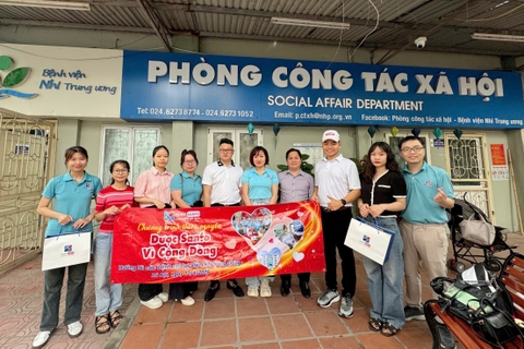 DƯỢC SANFO TIẾP TỤC HÀNH TRÌNH THIỆN NGUYỆN MANG ĐẾN NIỀM VUI CHO CÁC EM NHỎ TẠI BỆNH VIỆN NHI TRUNG ƯƠNG