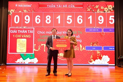 Tổng kết cuối năm hoành tráng, Sao Thái Dương tặng vàng cho nhân viên