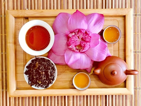 9 tác dụng của trà ướp bông sen khiến bạn muốn sử dụng mỗi sáng