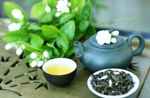 Uống trà Thái Nguyên sợ “nặng” – Giới trẻ lựa chọn dòng trà Thái Nguyên ướp hoa nhài để đáp ứng sở thích