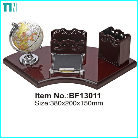 Lựa chọn công ty sản xuất quà tặng để bàn tại HCM đáng tin cậy
