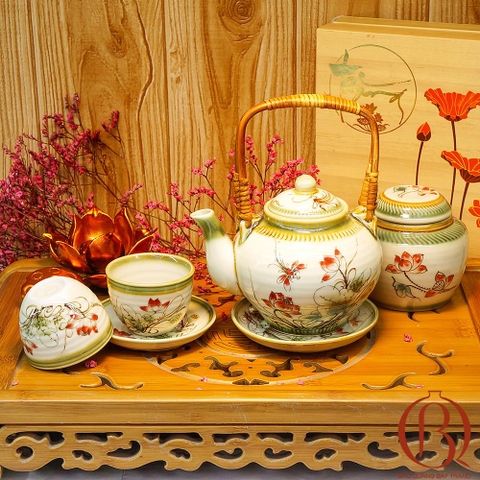 Bộ ấm trà Bát Tràng khác với bộ ấm trà Trung Quốc như thế nào?