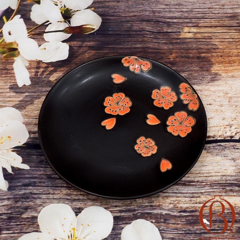 Đĩa Tròn Phi 15 cm Men Đen Vẽ Hoa Đào