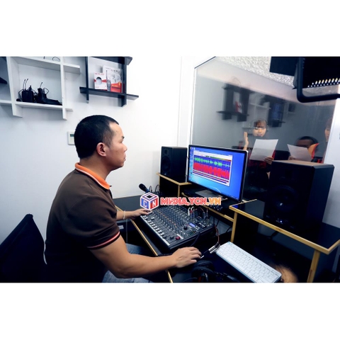 Dịch vụ thu âm tổng đài điện thoại cho công ty, hotline, đường dây nóng