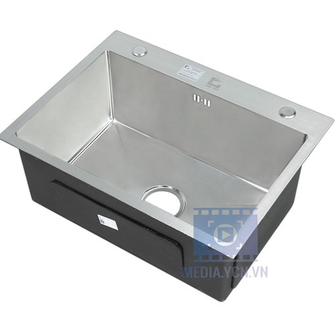 Chụp ảnh sản phẩm chậu rửa bát inox trong studio