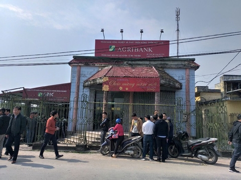 Mang hung khí vào Chi nhánh Ngân hàng Agribank táo tợn cướp tiền