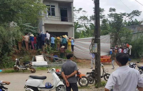 Phát hiện 2 vợ chồng tử vong gần nhà với nhiều vết thương trên cơ thể