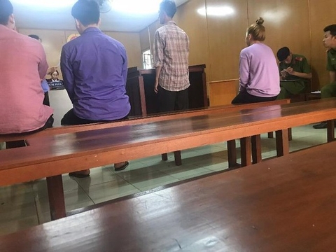 Bắt quả tang trộm mà vẫn… thoát tội