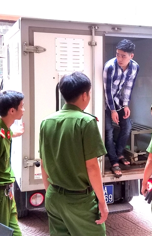 Không chấp nhận xin lỗi, rút dao đâm chết người