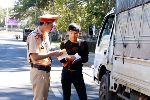 Ðà Lạt: Phạt “nóng” vi phạm giao thông qua camera an ninh