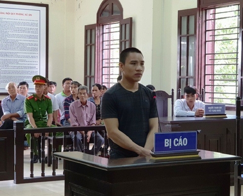 Đâm chết người can ngăn sau ẩu đả vì tai nạn giao thông