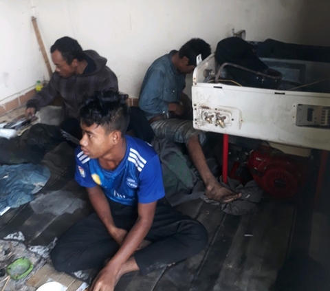 Lâm Đồng: Bắt 3 nghi phạm trộm máy nổ của trạm phát sóng di động trốn trong nhà hoang
