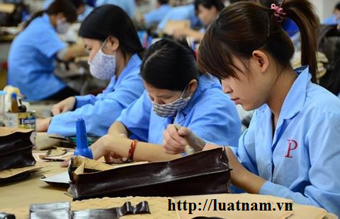 Xử phạt công ty cấm lao động nữa nghỉ 30 phút/ngày hành kinh