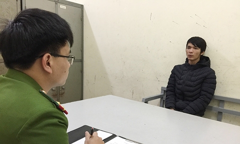 Níu kéo tình cảm không thành, mang lựu đạn tới gài cửa nhà bạn gái