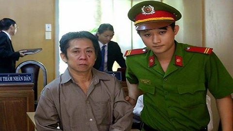 Đâm bạn của chủ nợ vì bị đòi nợ