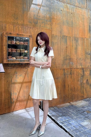 D0226 - Đầm Sơ mi diễu mí tùng xếp ply màu kem sữa