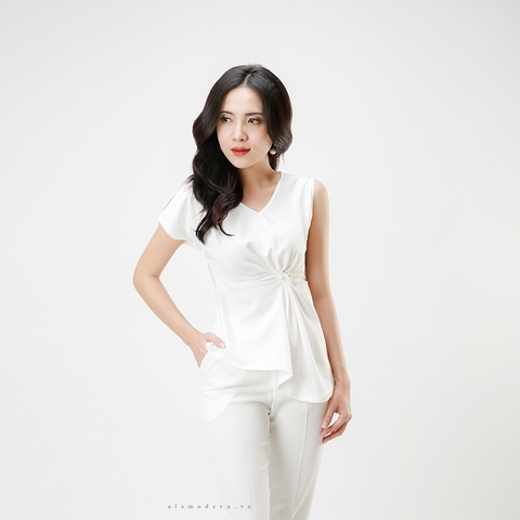 A0202 - Áo Chốt Eo Ngọc Trai