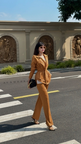 Quần ống suông màu nâu cho nữ - Q0183
