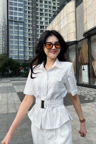 Áo sơ mi sọc trắng phối kèm dây nịt - A0783