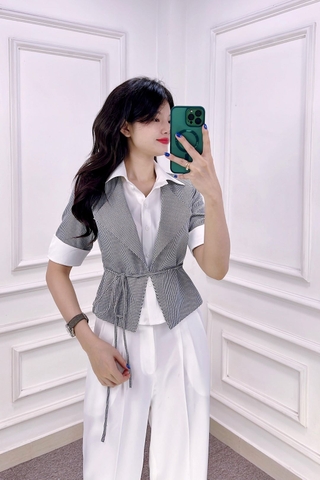 Áo Crop cổ sơ mi cách điệu hai lớp, hai màu xám trắng tay ngắn - A0796