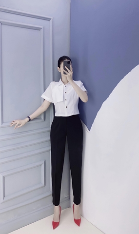 Áo crop trắng manto - A0446
