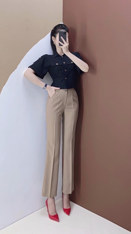 Áo crop tay ngắn 2 túi hộp đen - A 0453