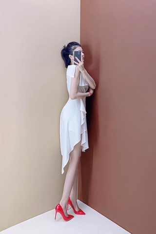 Dầm trắng tùng xéo - D0153