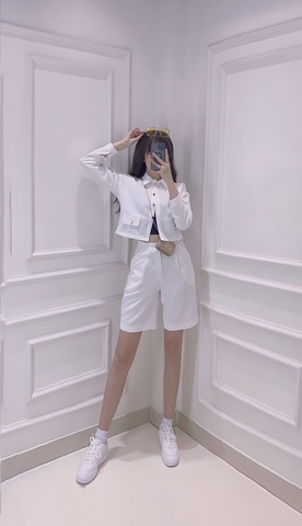 Áo khoác Crop tay dài màu Trắng - A0594