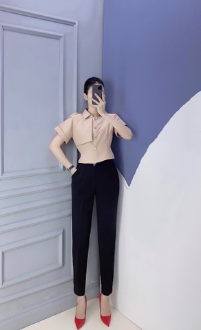 Áo Crop màu nude manto - A0447