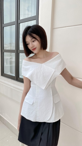 Áo kiểu cổ thuyền vai trễ - A0625