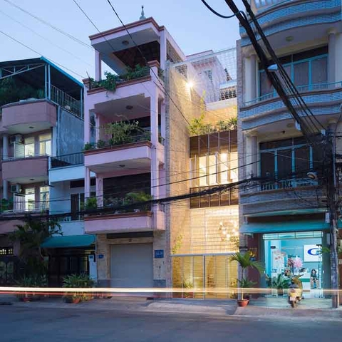 Mẫu thiết kế nhà ống 4 tầng cải tạo kết hợp kinh doanh