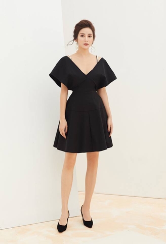 Đầm xoè kiểu hai dây ngọc bẹt vai